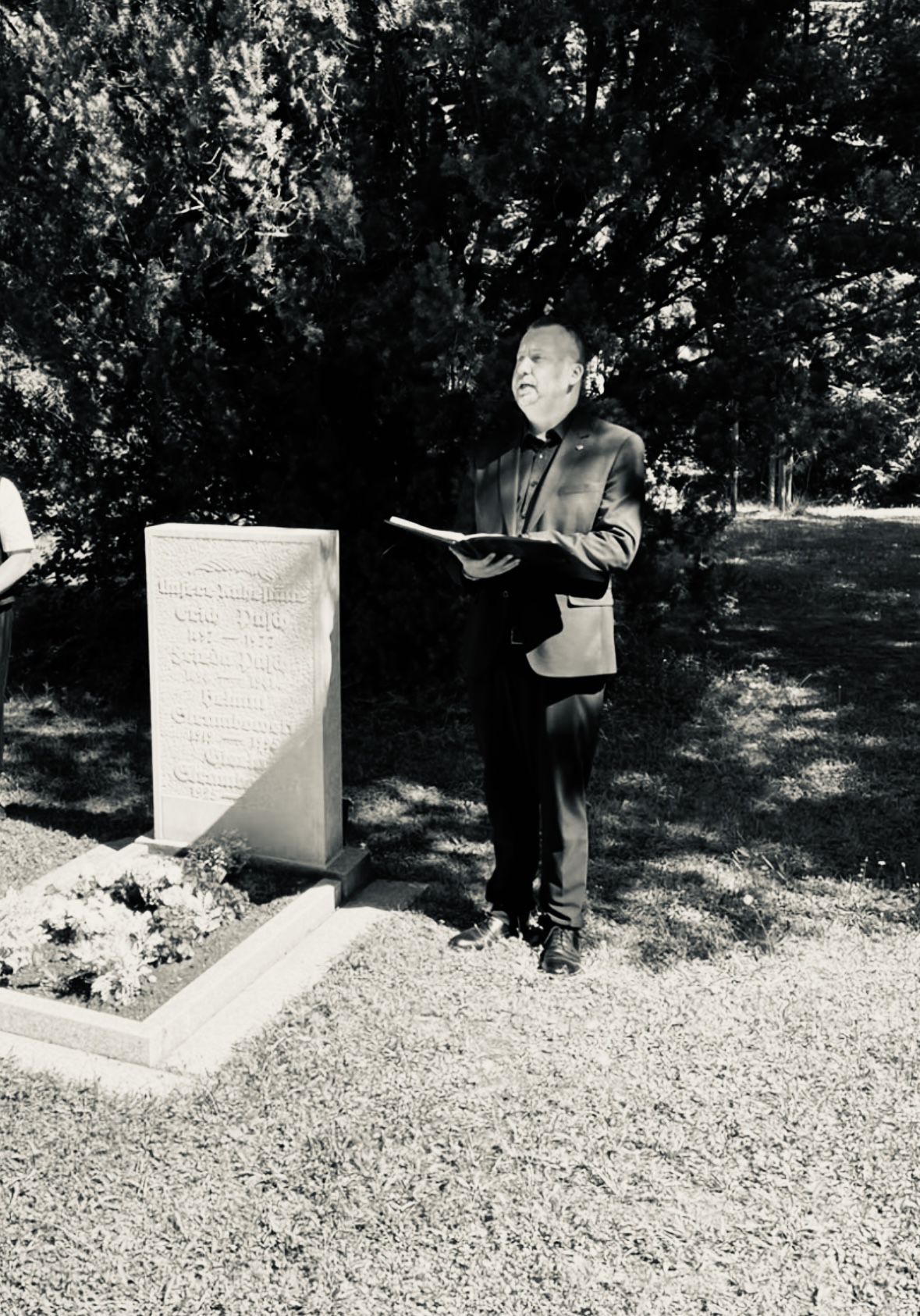 Thomas Meyer während einer Trauerfeier